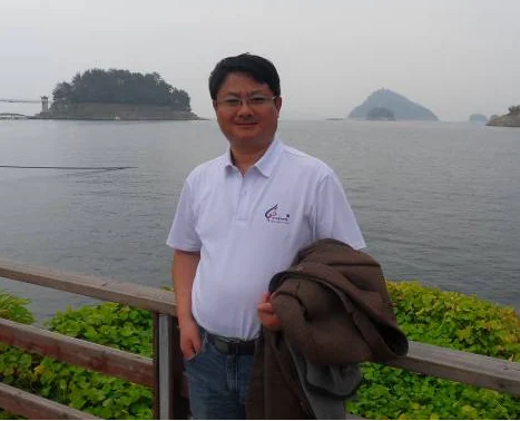 邵桂华公开学术肖像