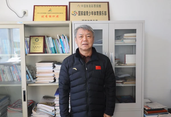 席玉宝公开学术肖像