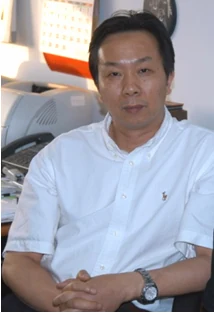 张勇公开学术肖像